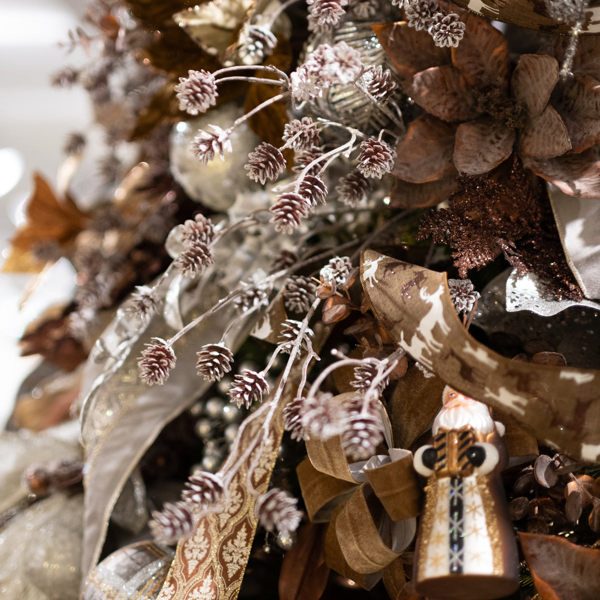 24" Whitewash Pinecone Bush: White & Natural