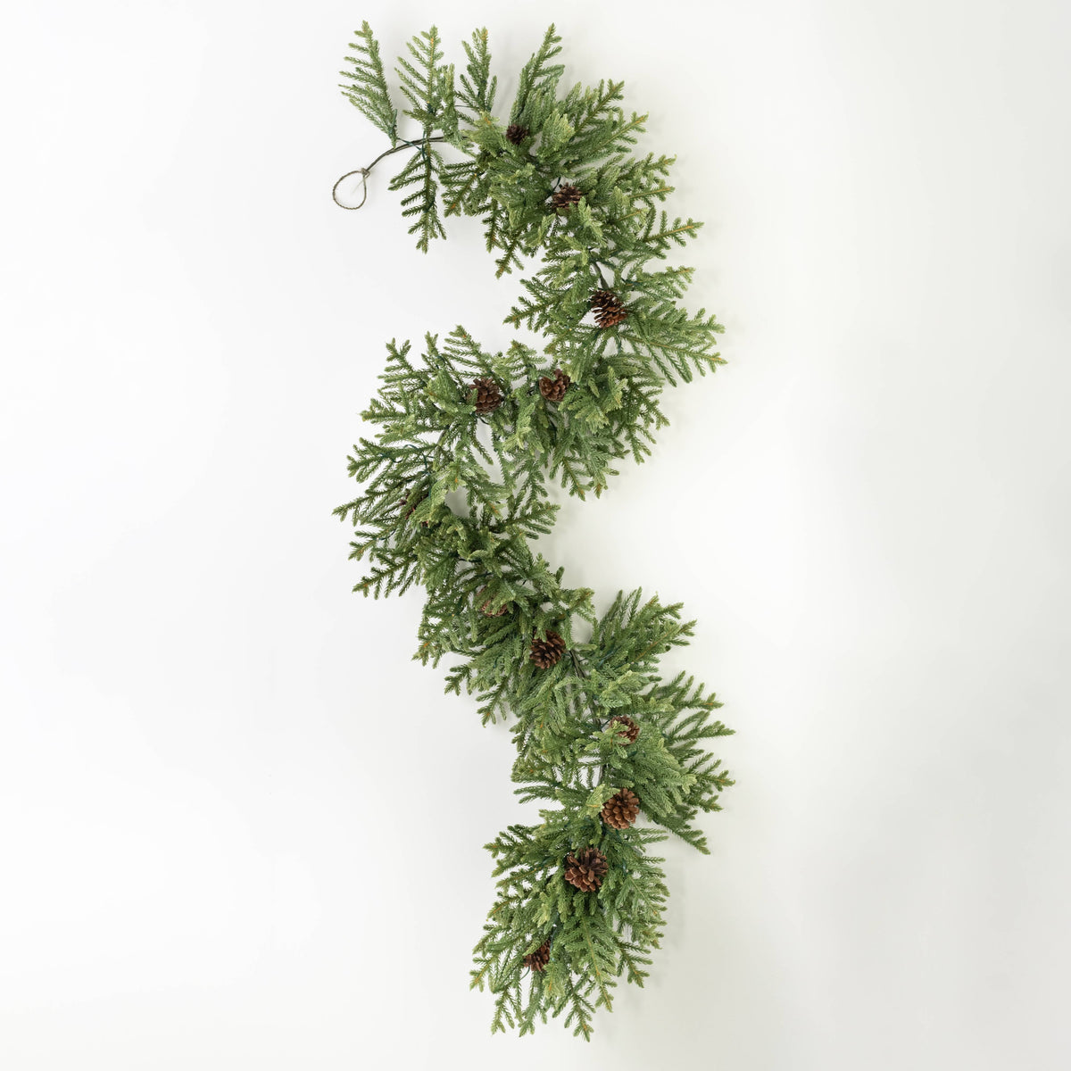 6' Battery Operated Lighted Spruce Garland (100 LEDs) detail photo 3