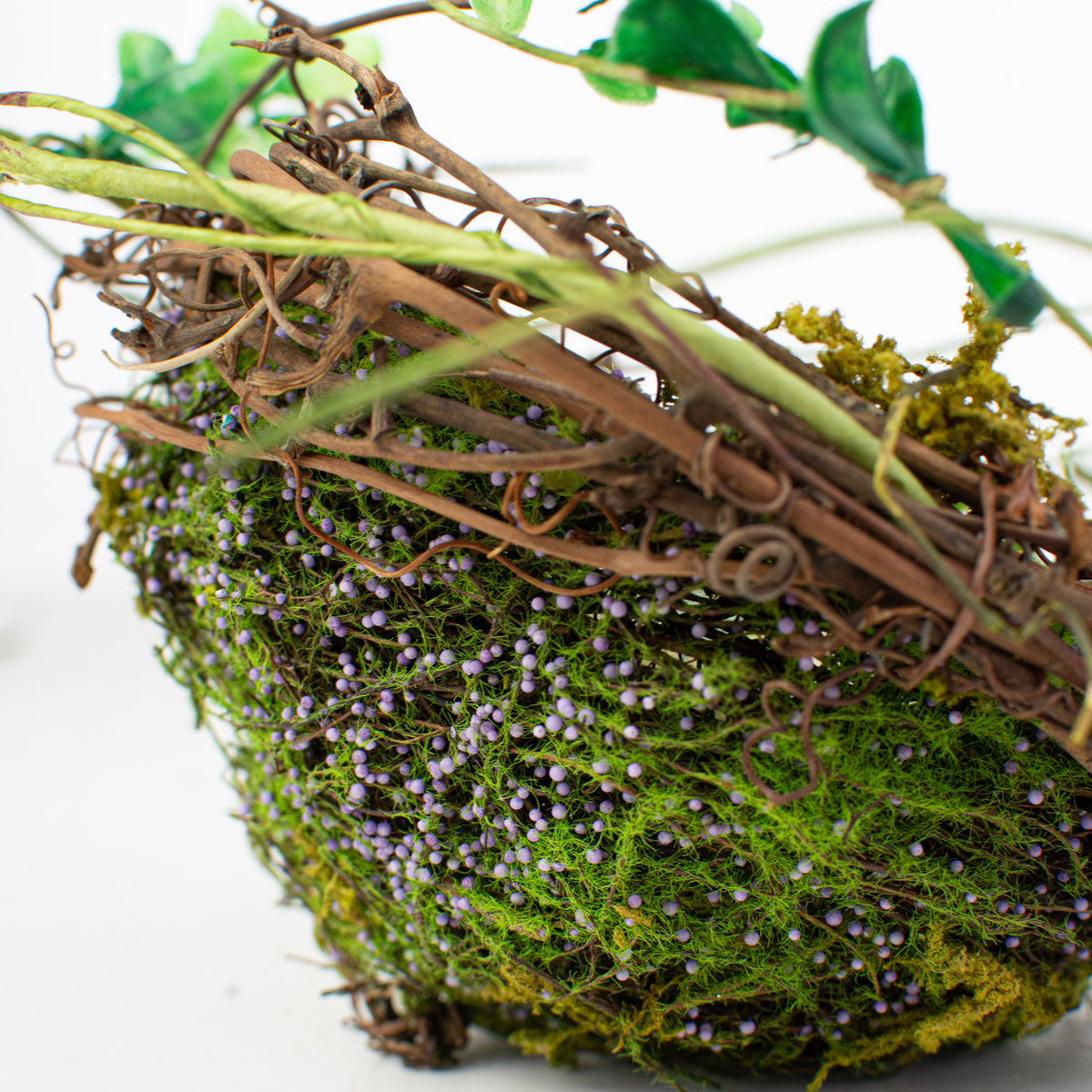 6.5" Bird Nest Ornament With Eggs detail photo 3