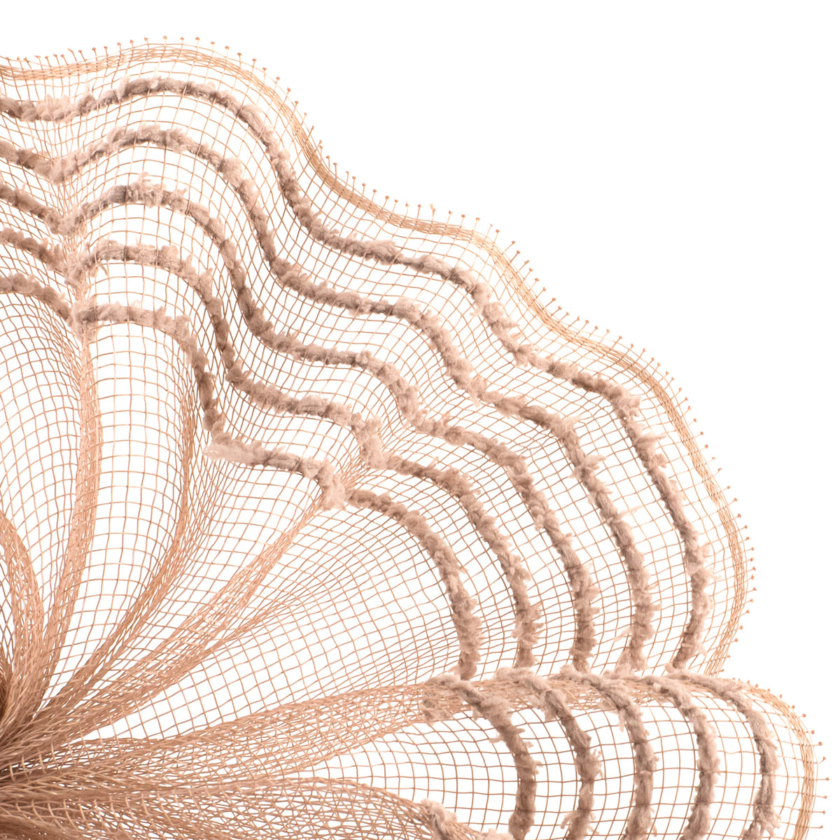 10" Border Stripe Snowdrift Mesh: Natural Lifestyle Photo