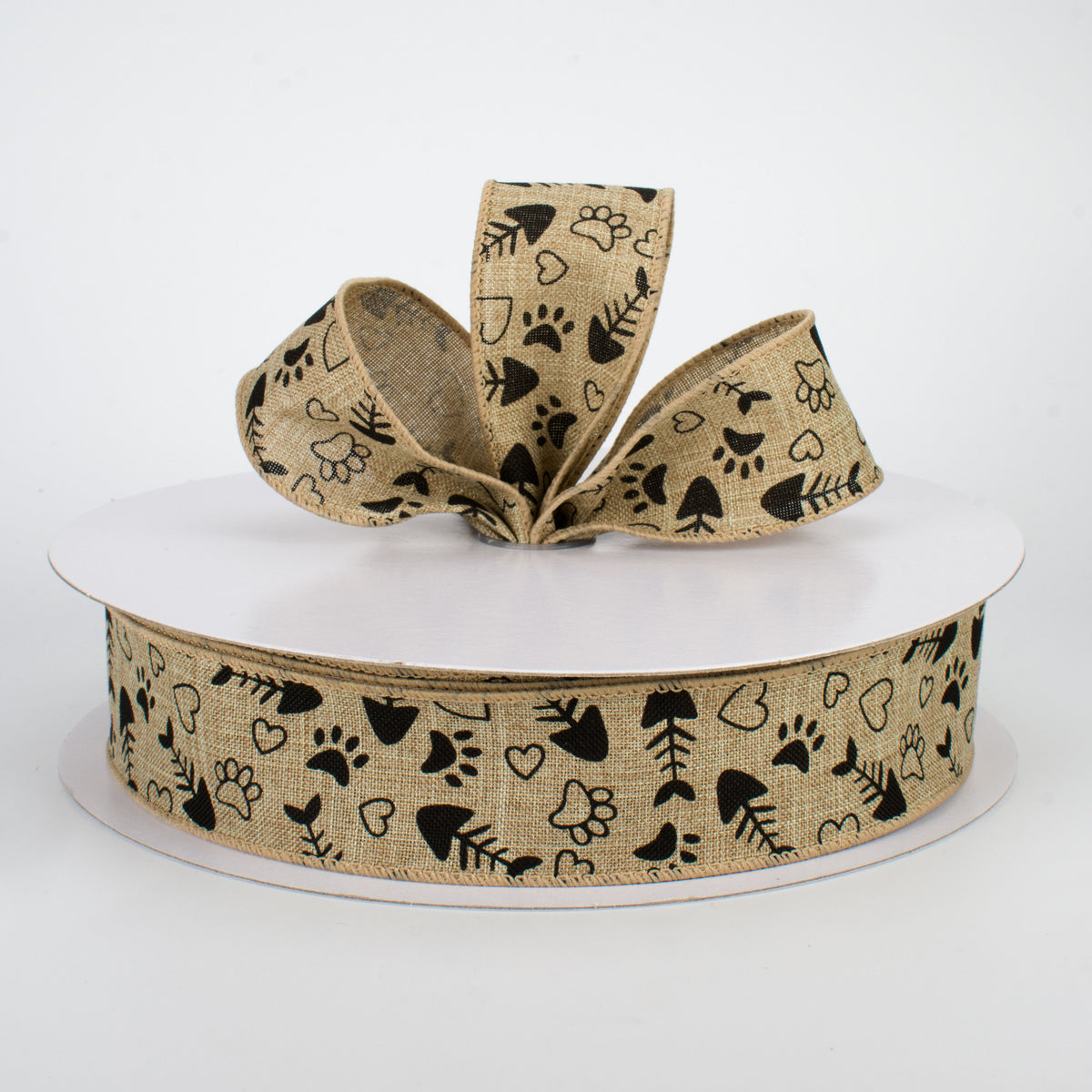 1.5" Cat Treat, Paw, Heart Ribbon (50 Yards) Lifestyle Photo