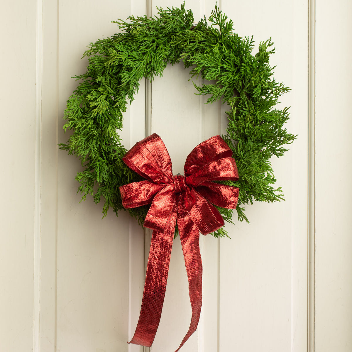 18" Cedar Pine Wreath Lifestyle Photo