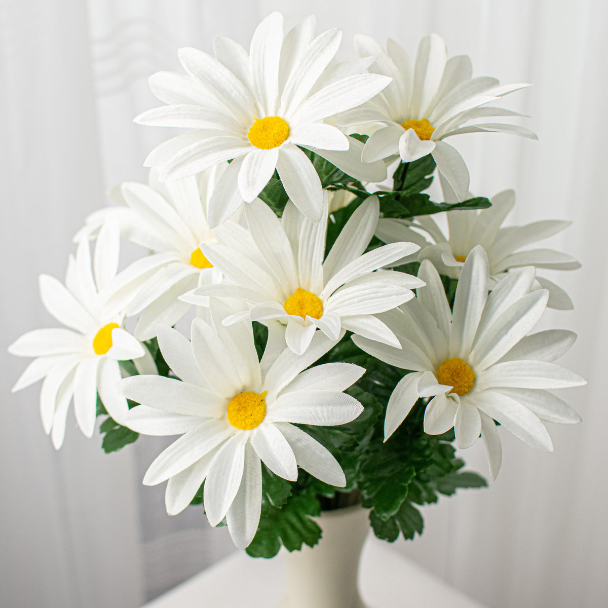 19" Daisy Bush: White (12 Stem) Item Number: 63375WT