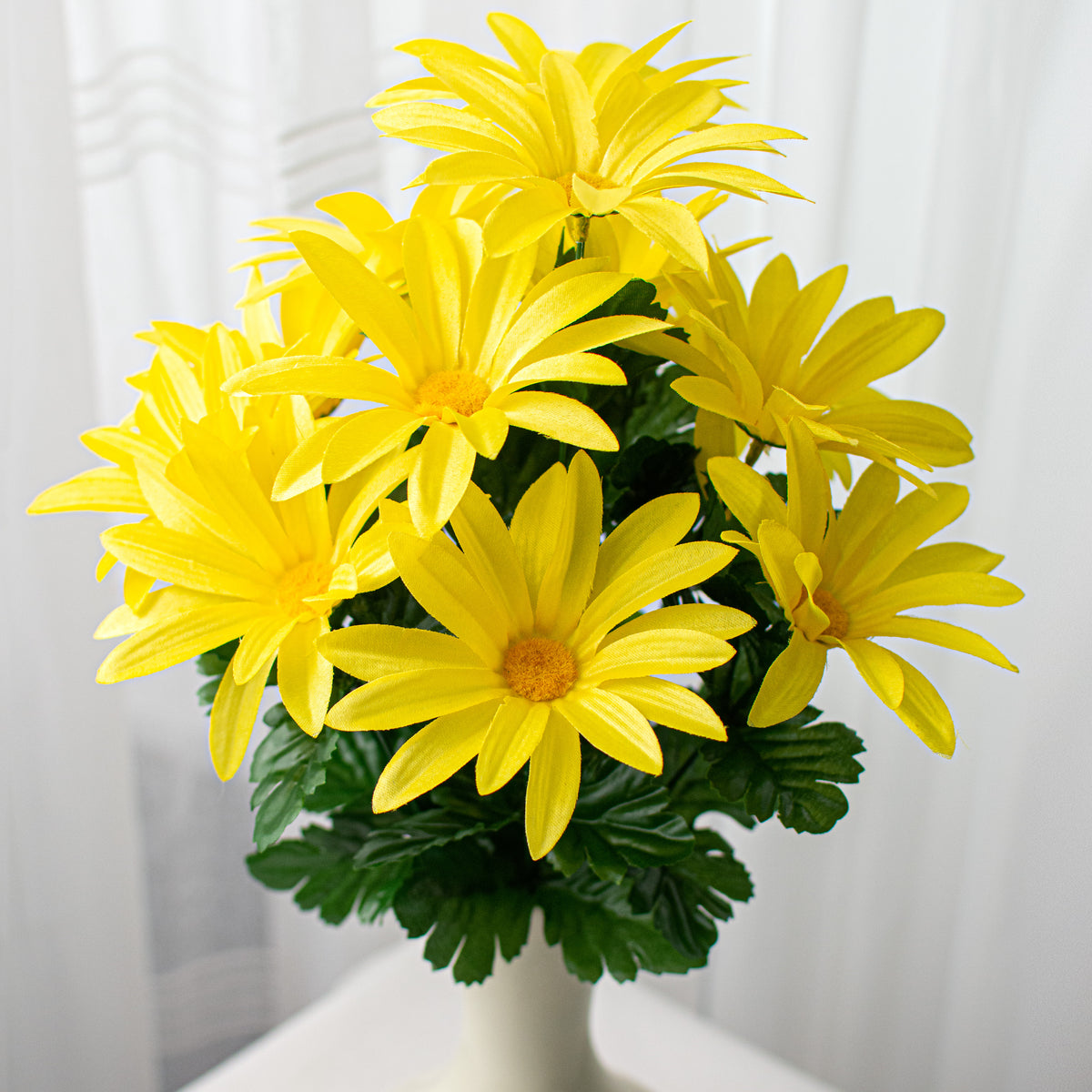 19" Daisy Bush: Yellow (12 Stem) Item Number: 63375YW