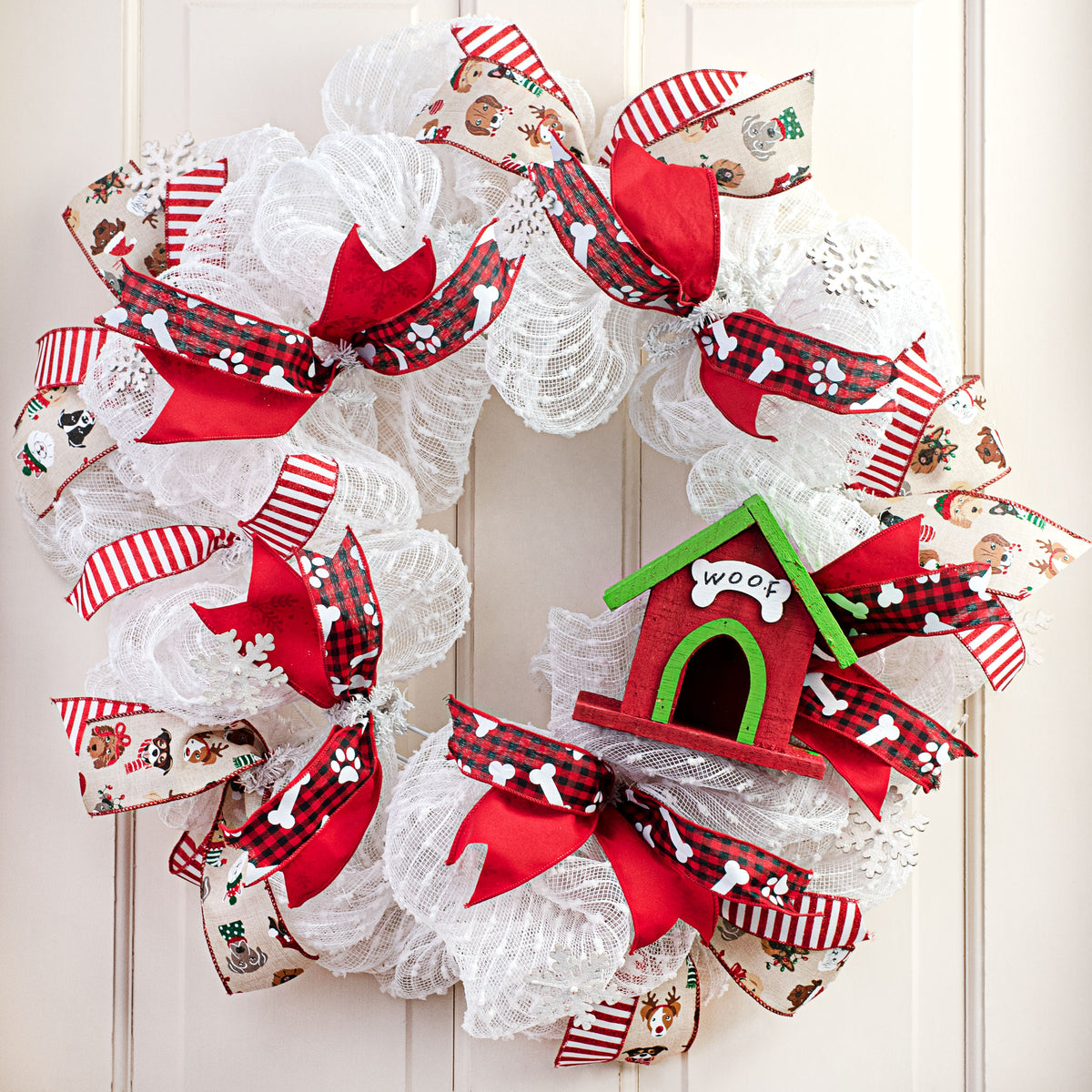 6" Dog House Ornament Lifestyle Photo