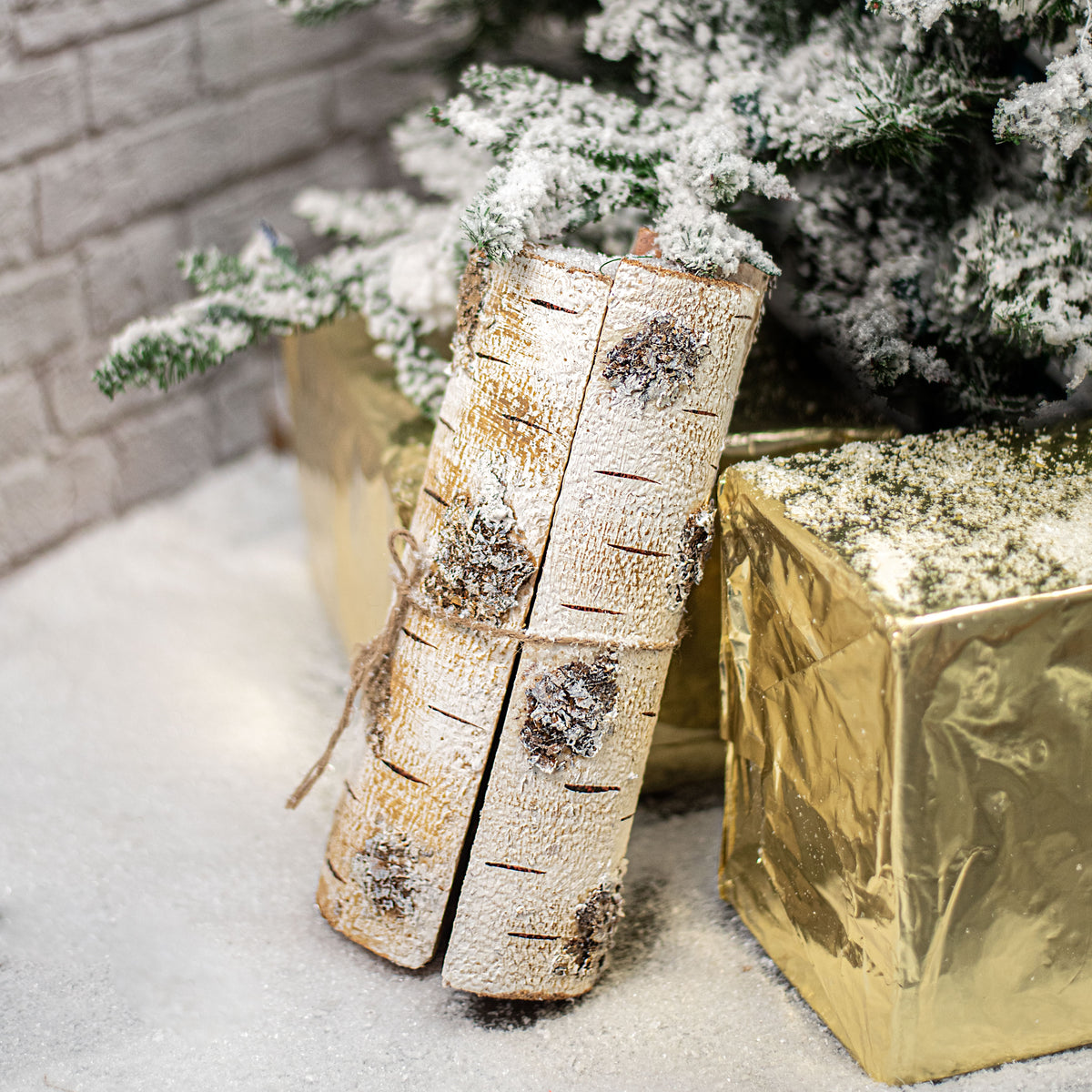 11.5" Faux Birch Logs detail photo 5