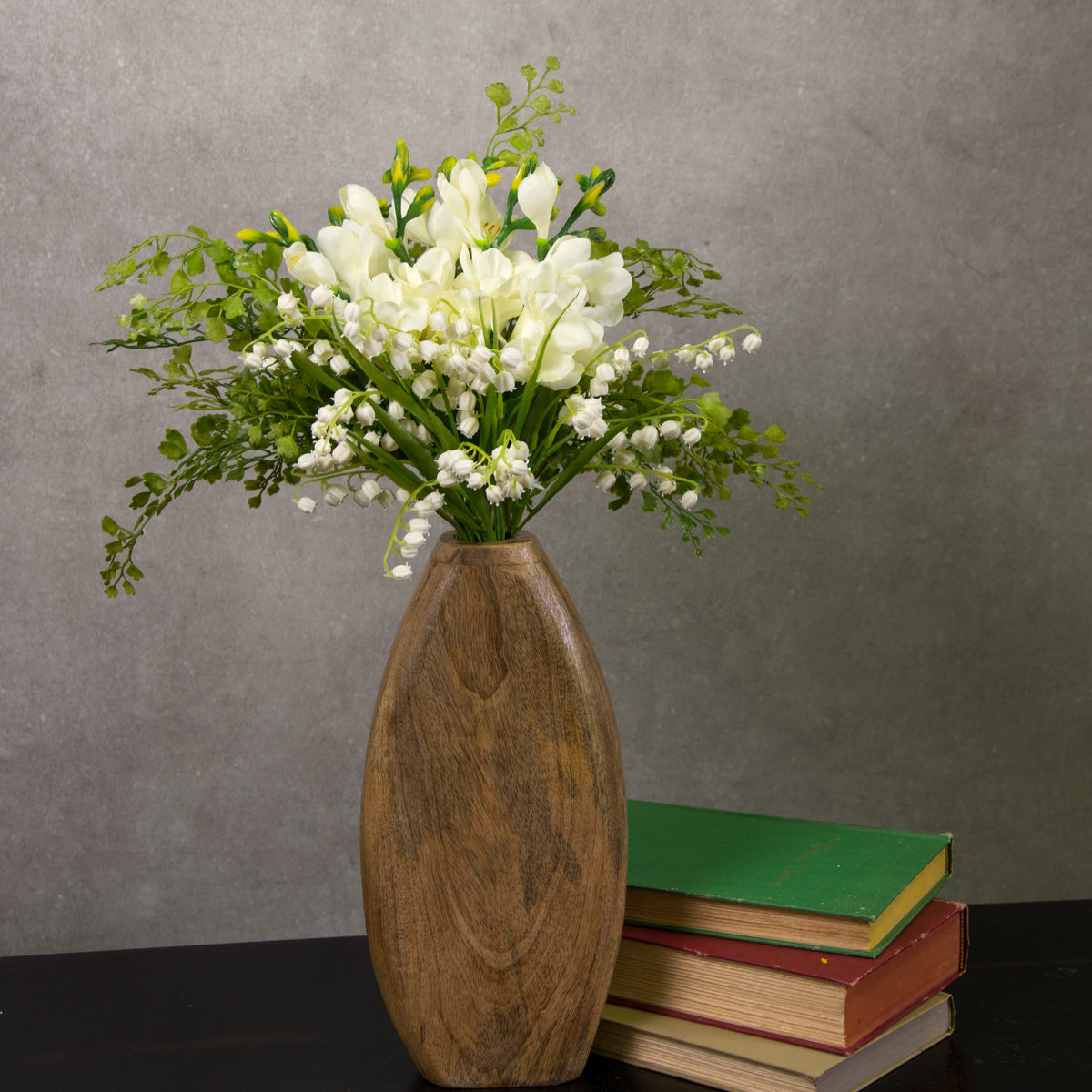 17" Faux Maidenhair Fern Bush: Bright Green Lifestyle Photo