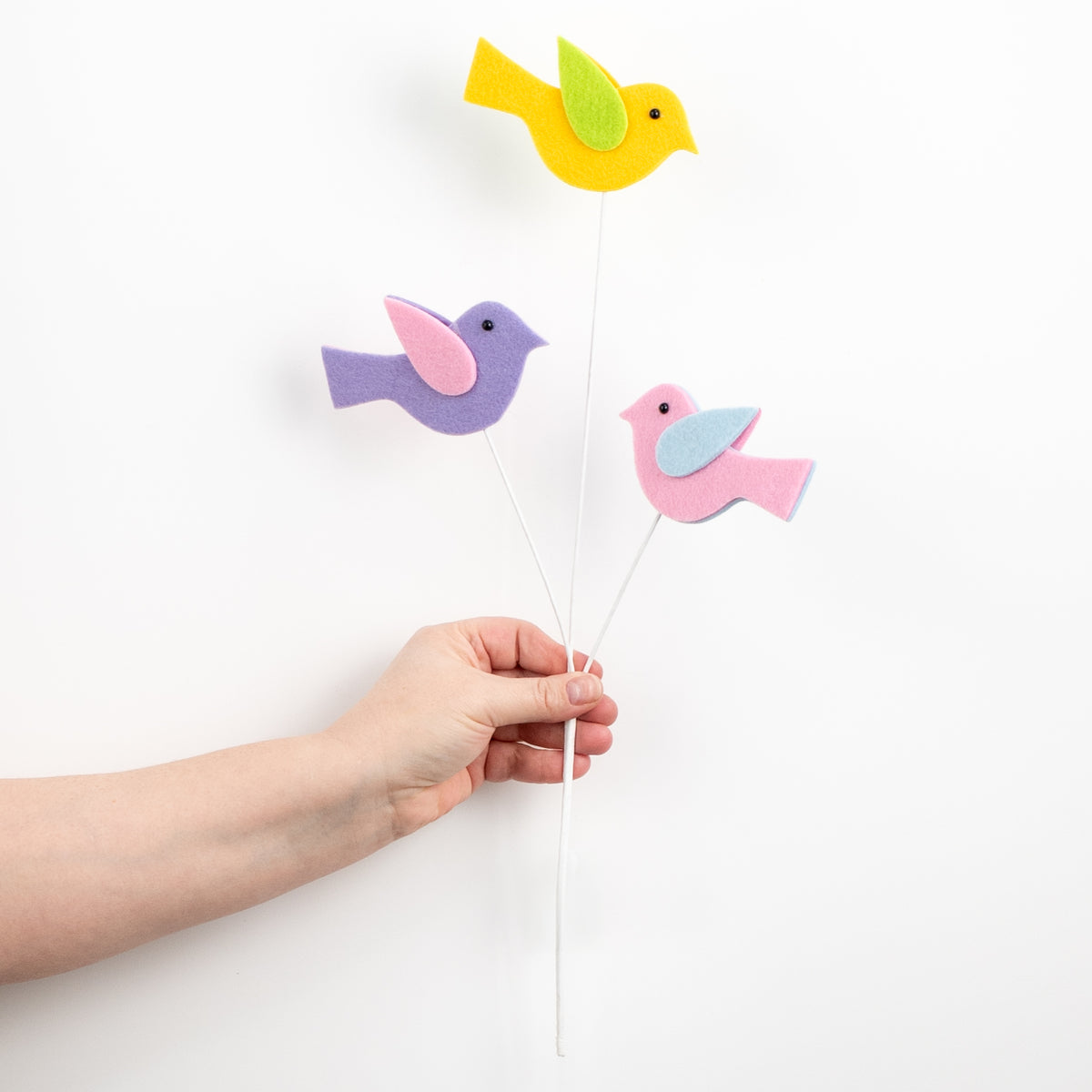 18" Felt Bird Spray: Pink, Lavender, Blue, Yellow, Green detail photo 3