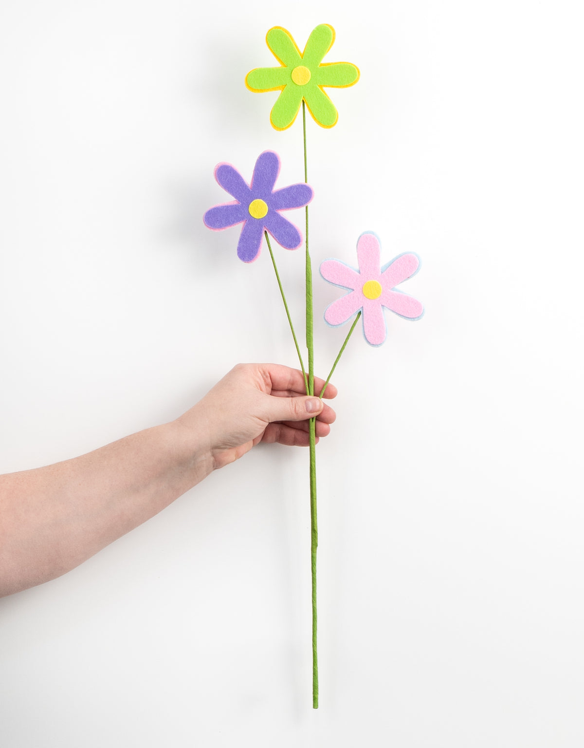 24" Felt Daisy Spray: Yellow, Green, Pink, Lavender, Light Blue detail photo 3