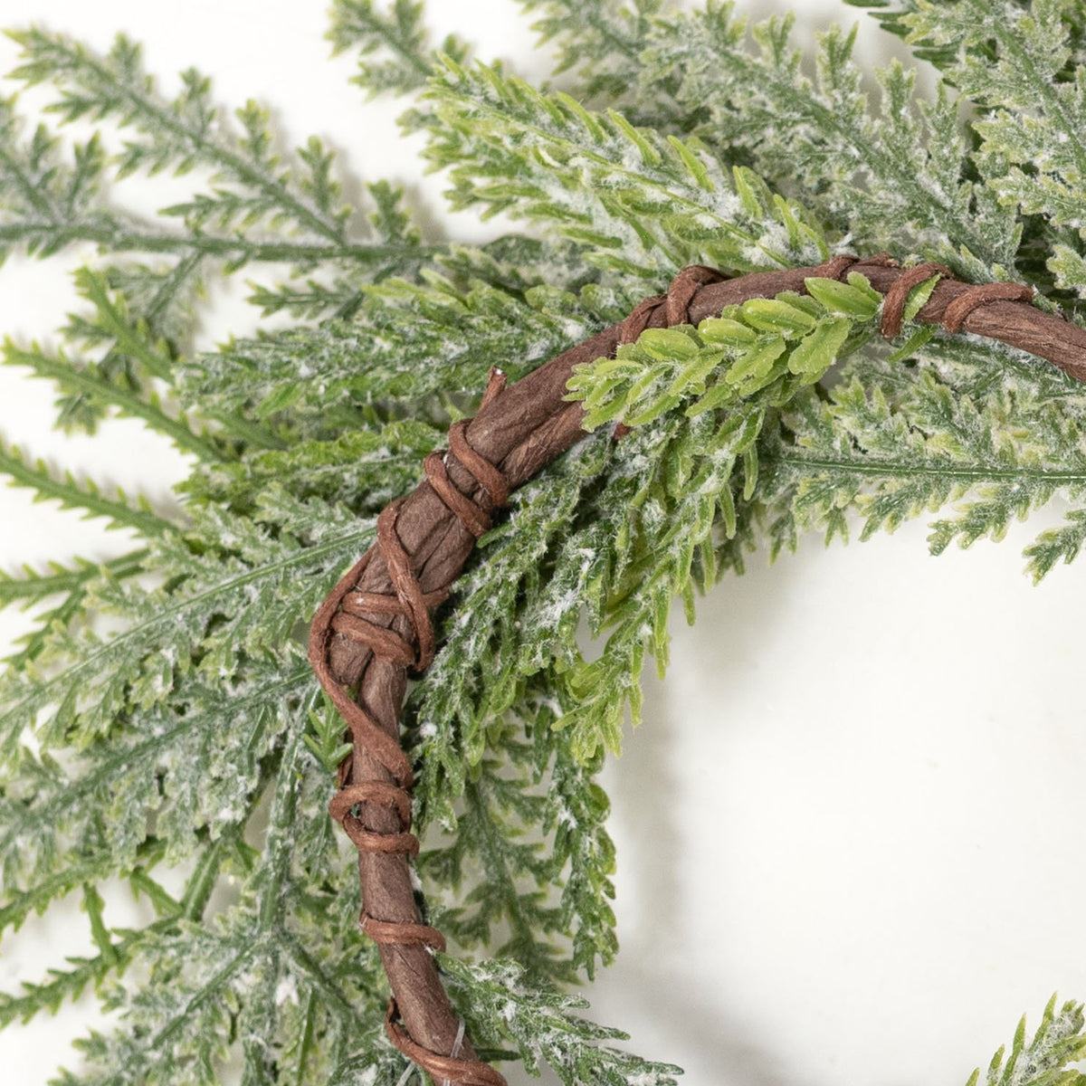 3" Fern Pine Candle Ring: Lightly Flocked detail photo 4