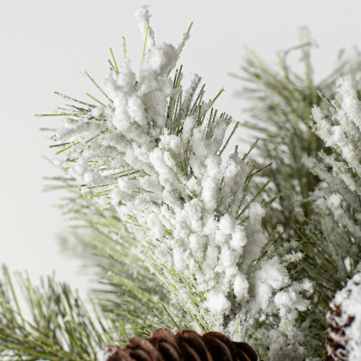 12" Flocked Dakota Pine Centerpiece Ball Swag detail photo 4