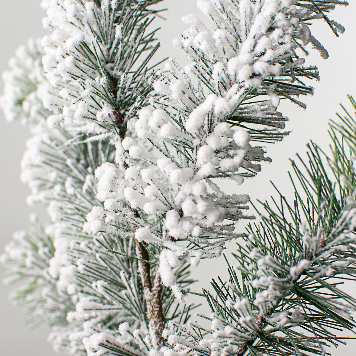 21" Flocked Stiff Pine Pick Lifestyle Photo