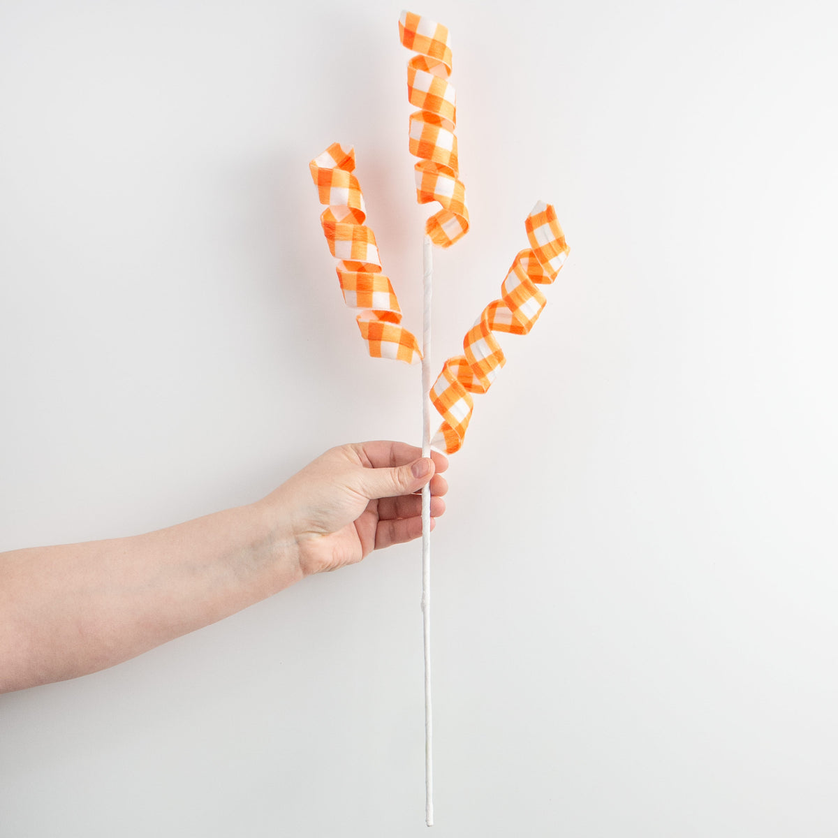 24" Gingham Curly Spray: Orange detail photo 3