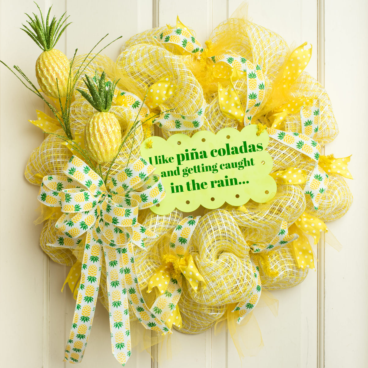 31" Glitter Pineapple Spray Lifestyle Photo