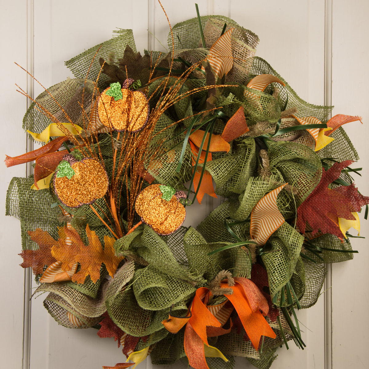 25" Glitter Pumpkin Spray Lifestyle Photo