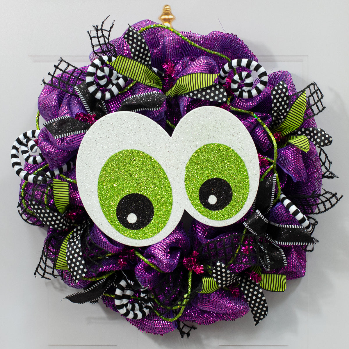 14" Glittered EVA Foam Eyeballs Hanger: Green Lifestyle Photo