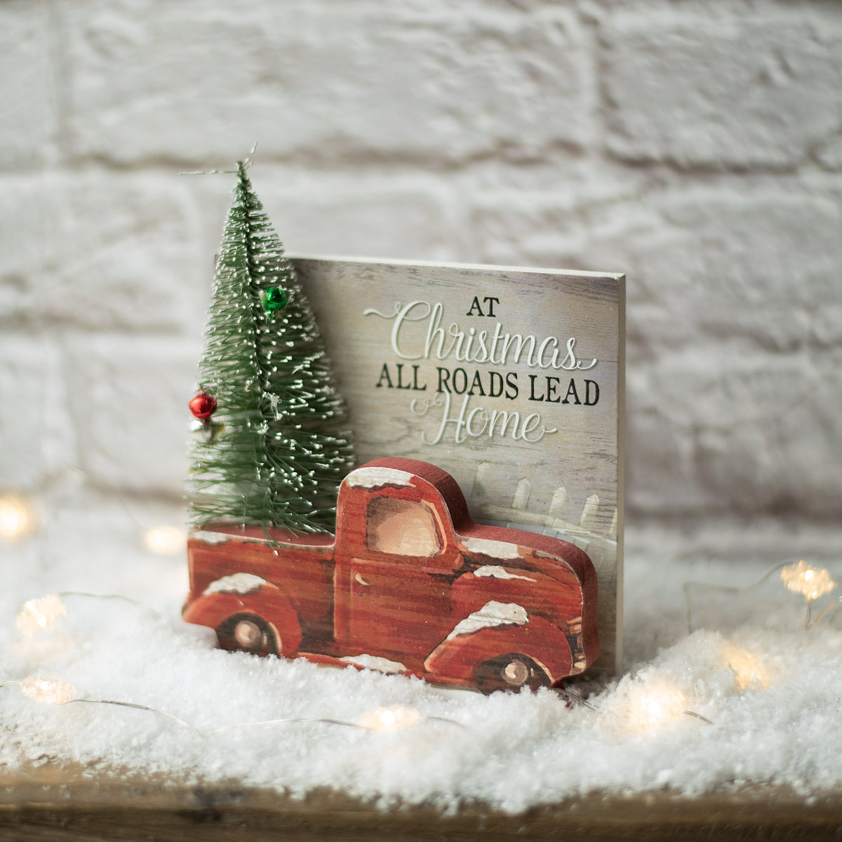 5" Wooden Vintage Truck Scene: At Christmas