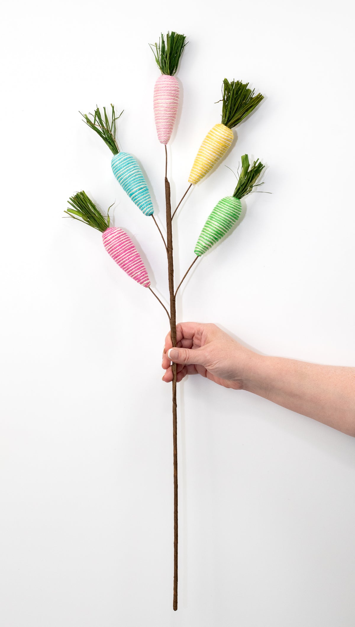 30" Pastel Twine Carrots Spray