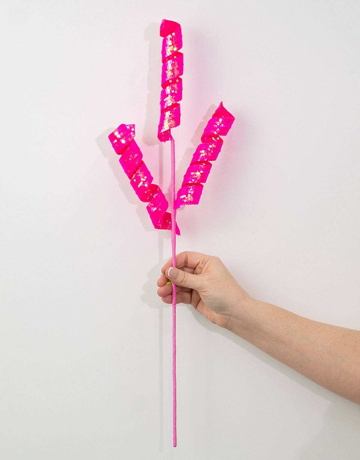 24" Sequin Frizzy Curly Spray: Iridescent Hot Pink