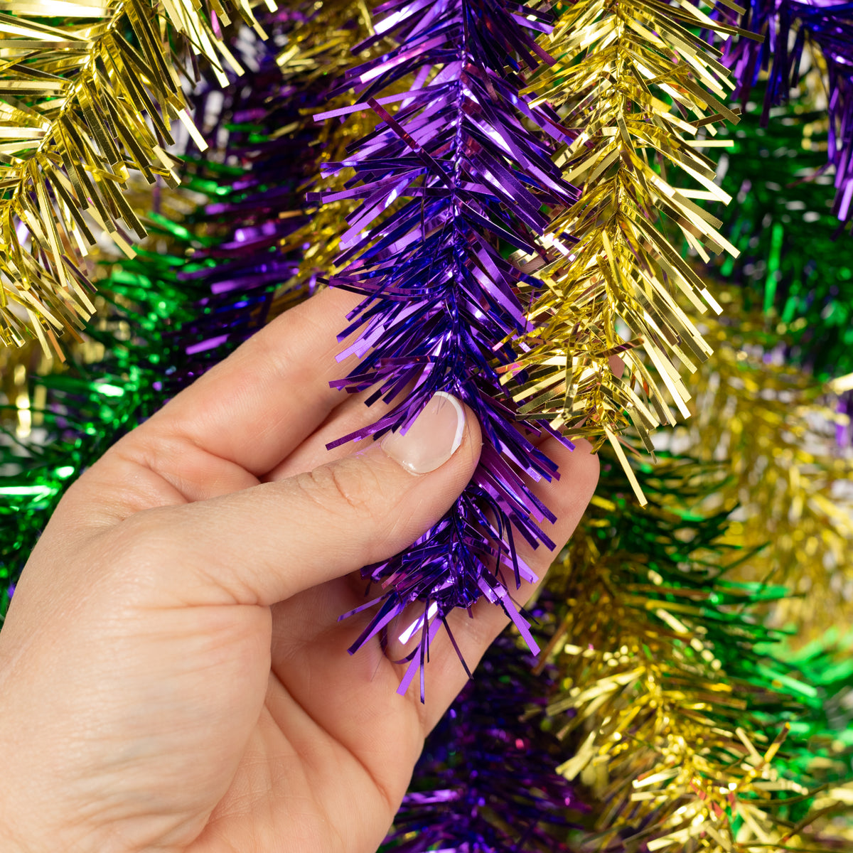24" Pine Teardrop Swag: Metallic Mardi Gras (55 Tips)