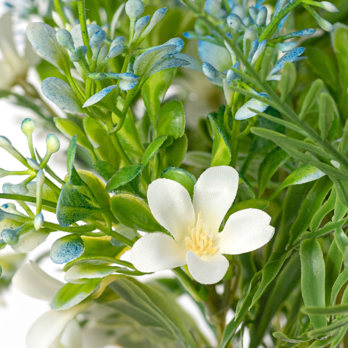 16" Plastic Leaves & Wildflowers Bush: Blue (9 Stem)