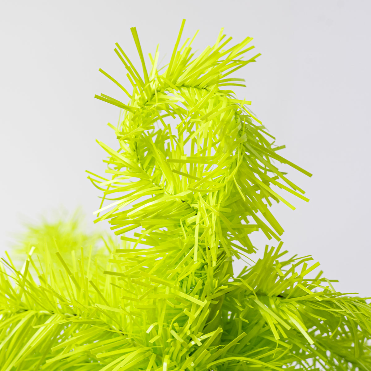 20" Pine Teardrop Swag: Lime Green (45 Tips)