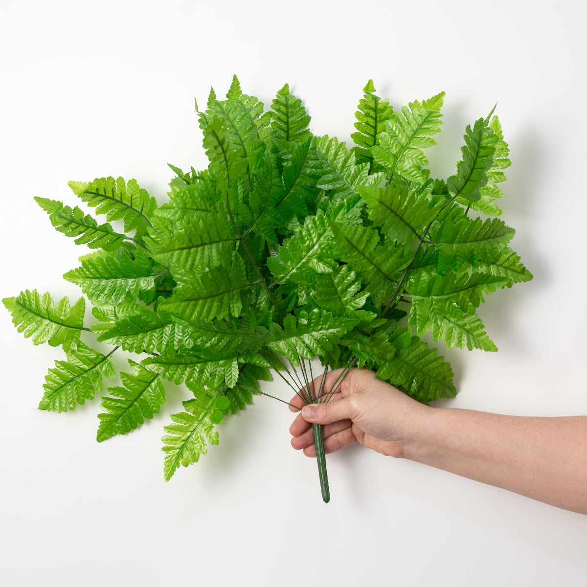 17" Pull Apart Silk Leather Leaf Bush: Green (12 Stems)