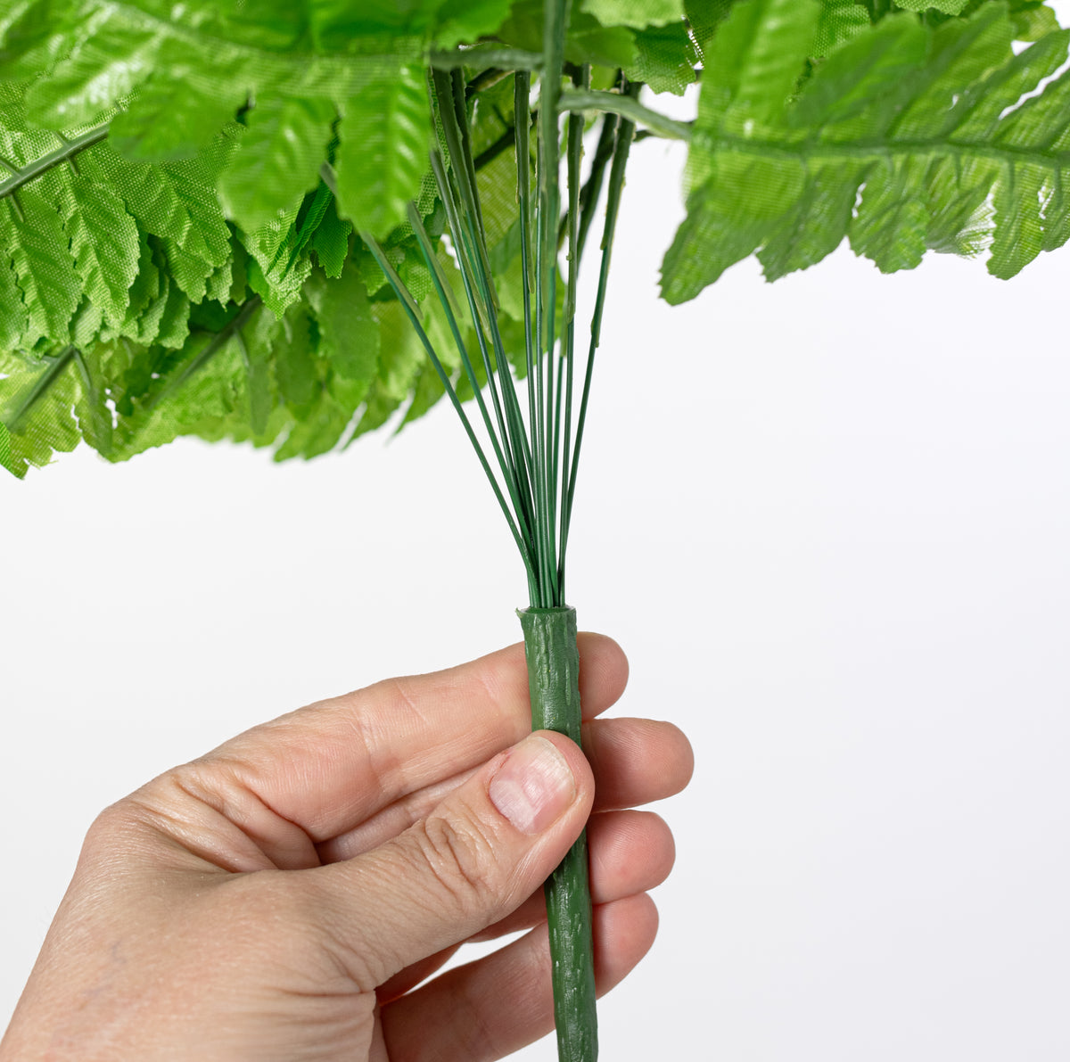 17" Pull Apart Silk Leather Leaf Bush: Green (12 Stems)
