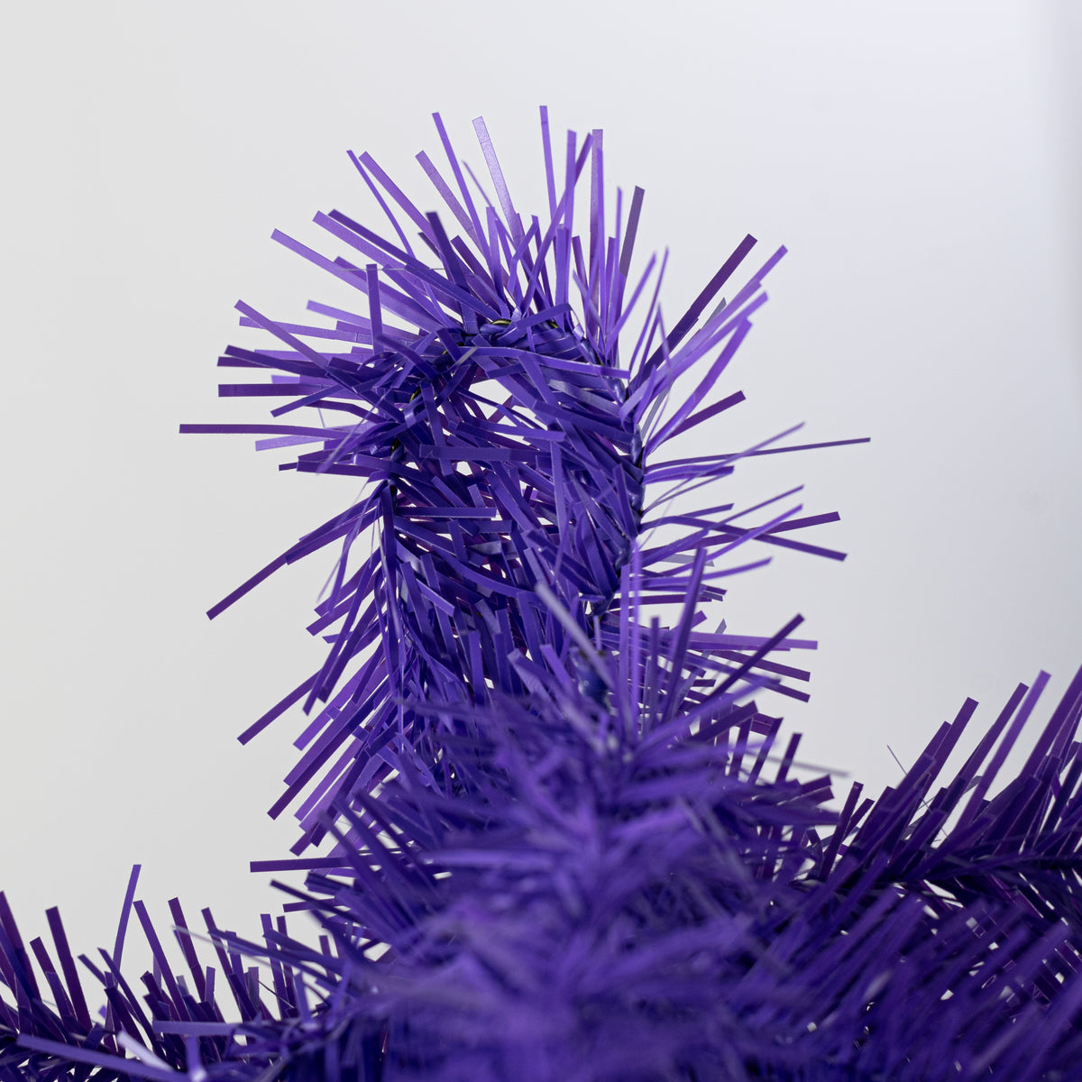 36" Pine Teardrop Swag: Purple (90 Tips)