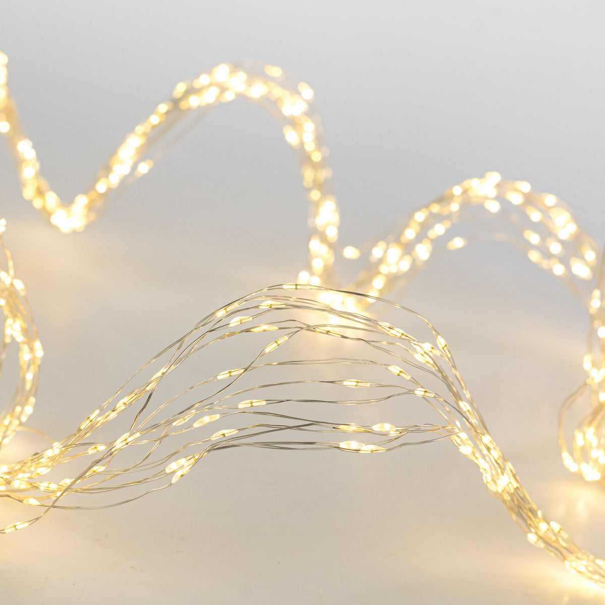 78" LED Warm White Lights with Timer (600 LEDs - AC Power)