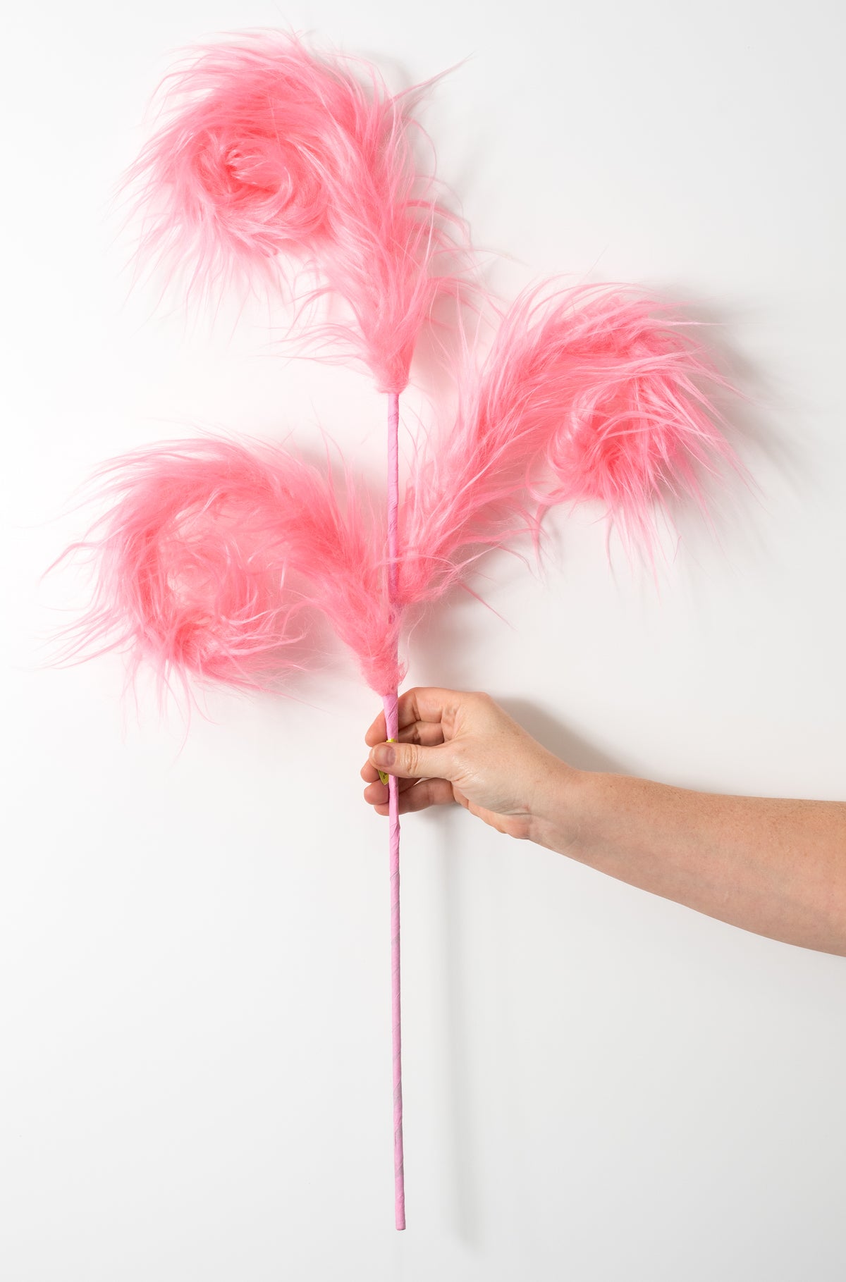 28" Furry Spiral Curly Spray: Pink