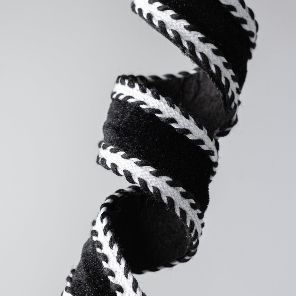 30" Velvet Stripe Curly Spray: Black & White