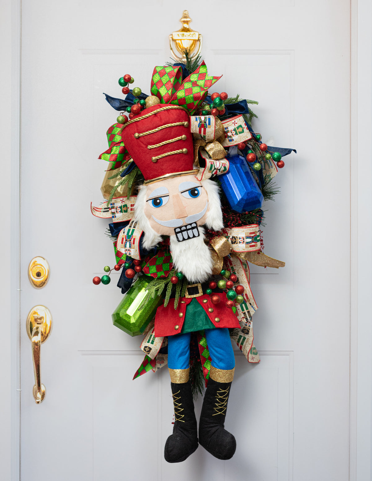 33" 2-Piece Traditional Nutcracker Wreath Decor Kit: Light Skin