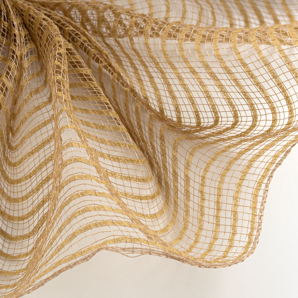 10" Breeze Mesh: Natural Tan