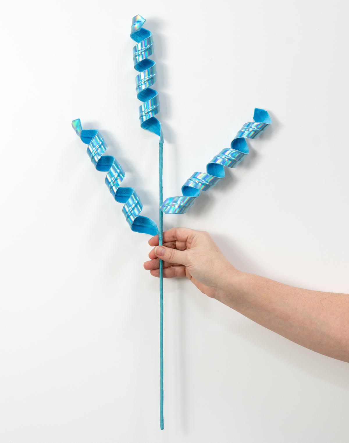 24" Lustrous Iridescent Curly Spray: Blue