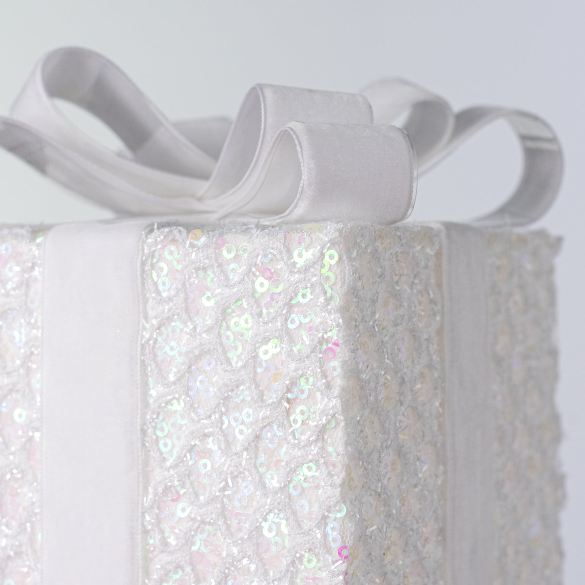 6.75" Mesh Sequin Gift Box Decor: Iridescent White