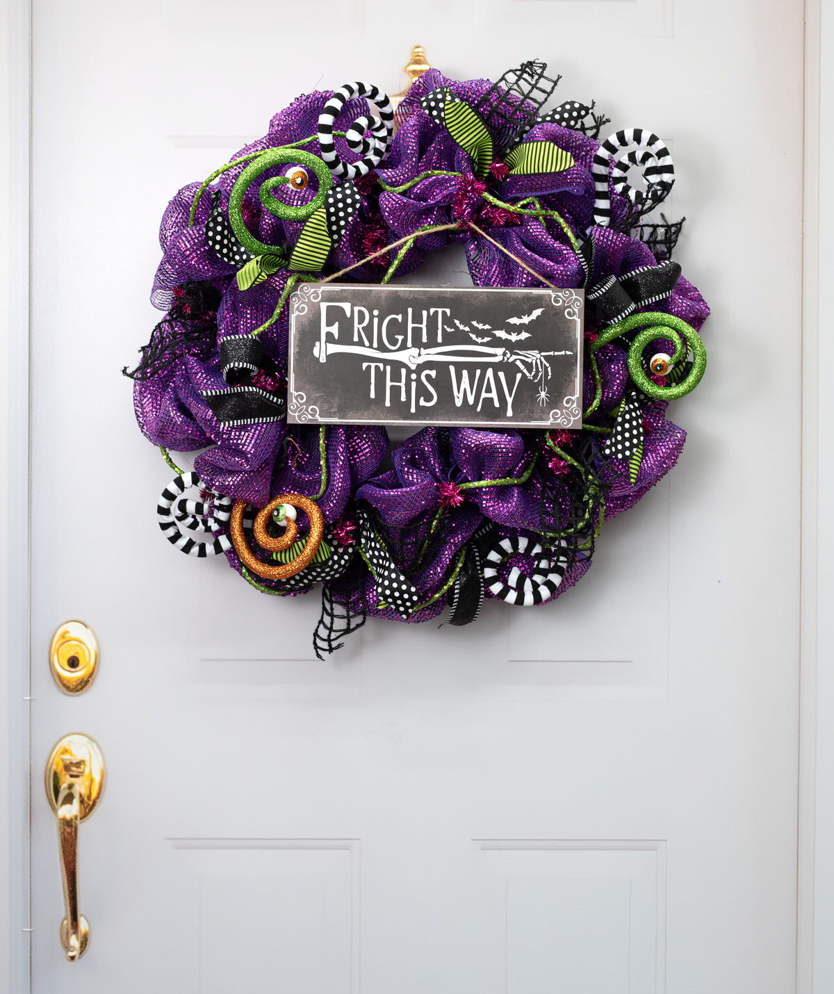 12" Wooden Sign: Fright This Way