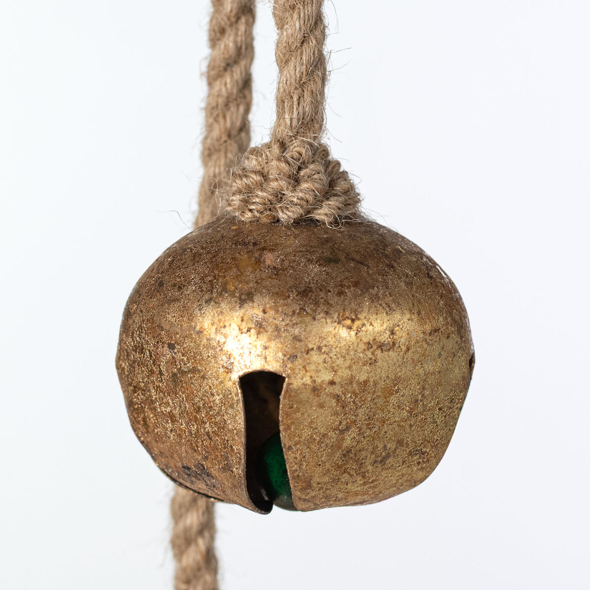 18" Jingle Bell Hanger Ornament: Antique Gold