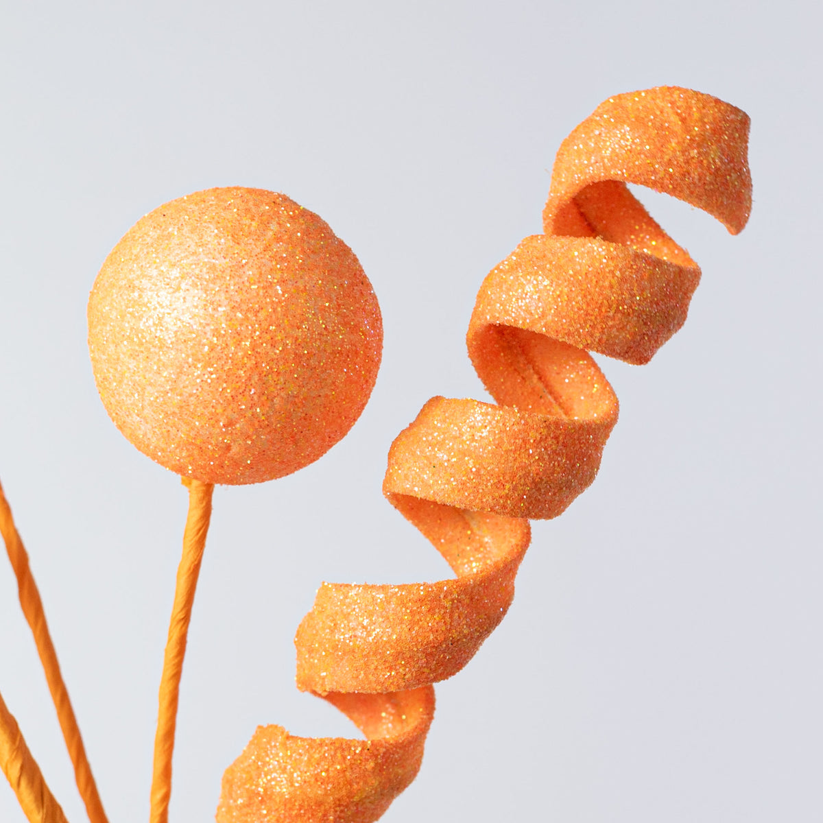 18" Glitter Ball & Curly Pick: Iridescent Orange