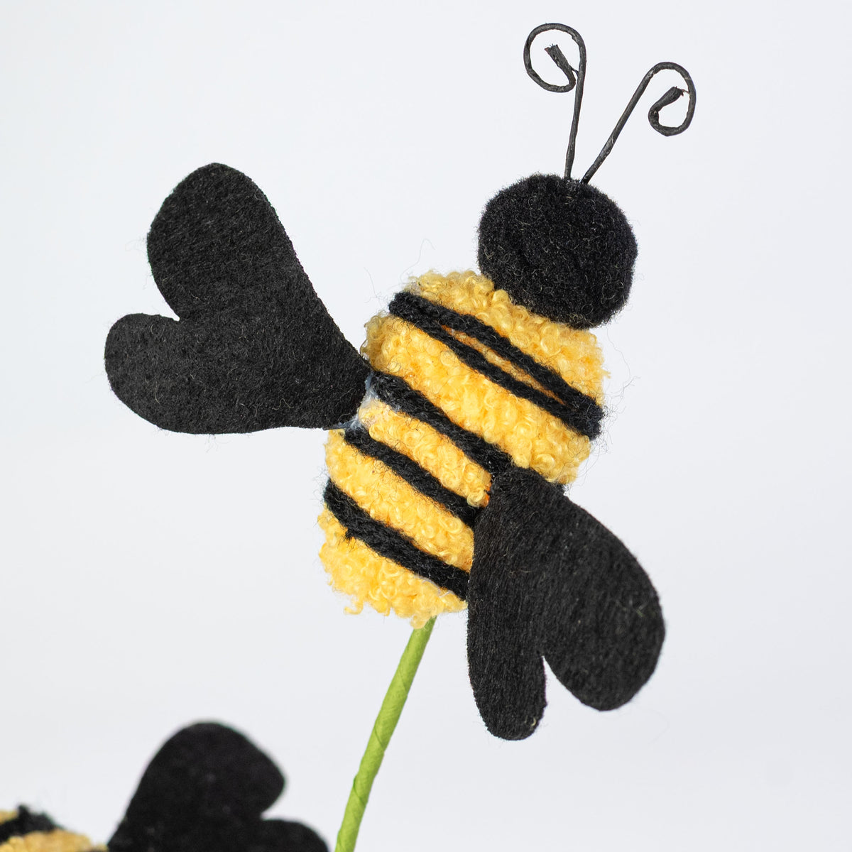 23" Fuzzy Bumble Bee Spray