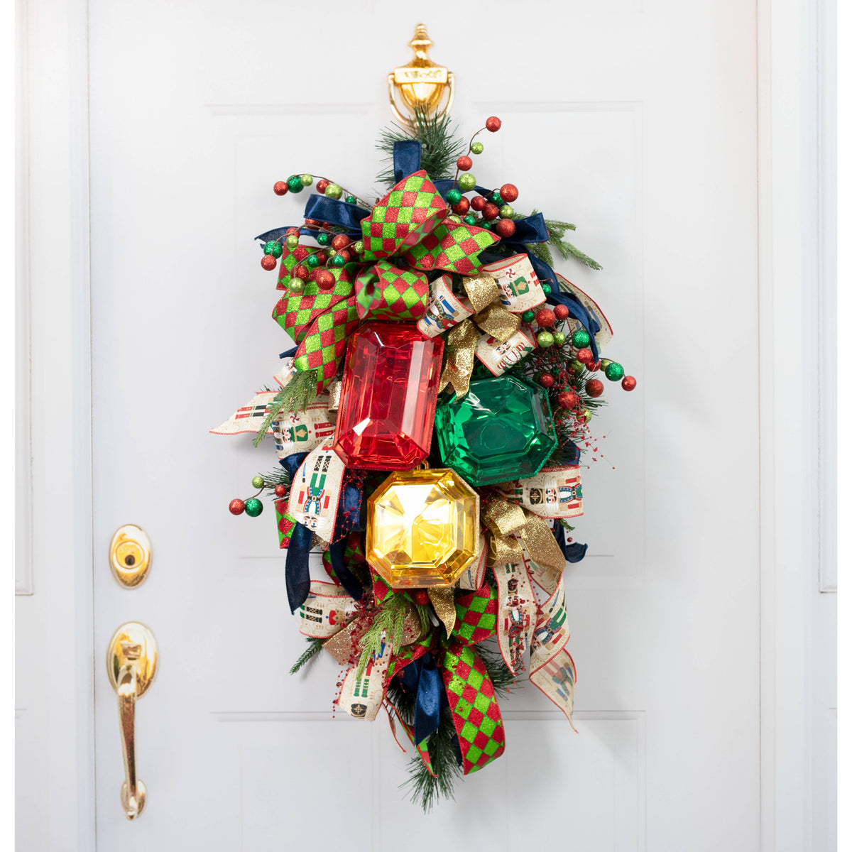 6" Jewel Gem Ornament: Gold Lifestyle Photo