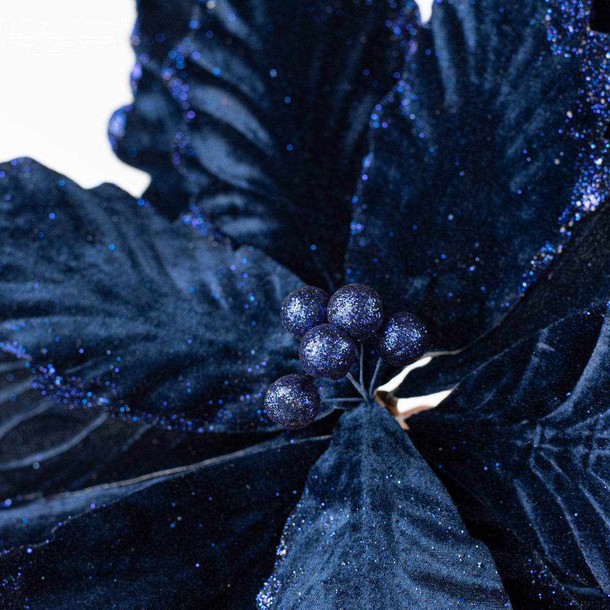 19" x 25" Jumbo Deluxe Velvet Poinsettia Stem: Navy Blue detail photo 4