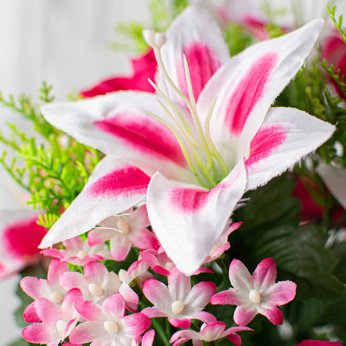 22" Lily Hydrangea Rose Bush: Hot Pink (18 Stem) detail photo 4