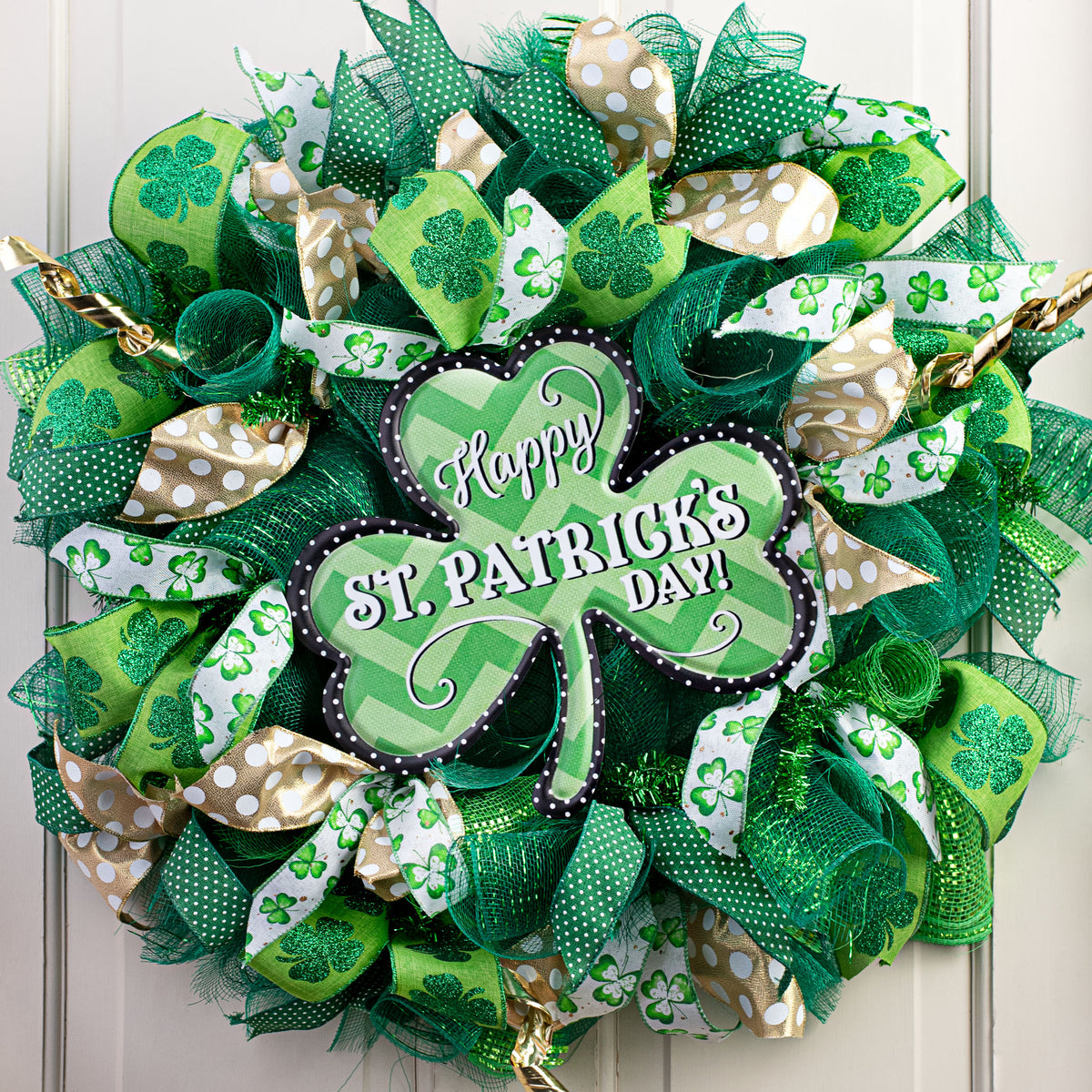 11.5" Metal Embossed Sign: Zig Zag Clover Lifestyle Photo