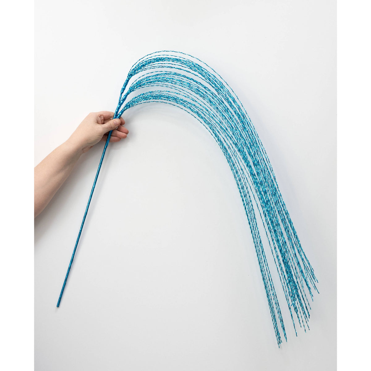 48" Metallic Twisted Grass Spray: Turquoise Aqua Blue detail photo 3