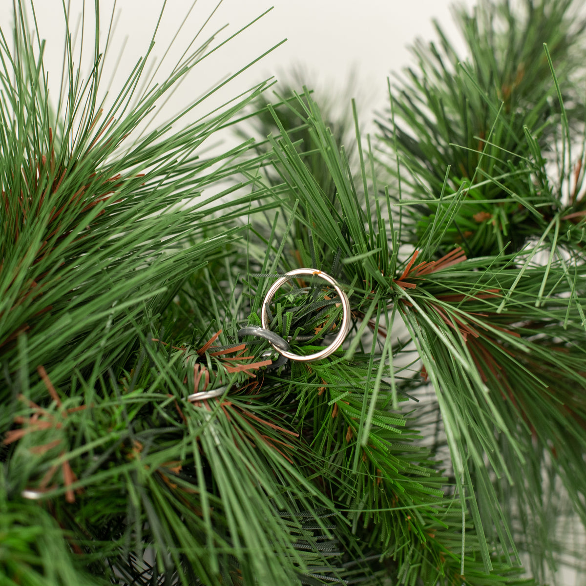 33" Mixed Pine Teardrop detail photo 4