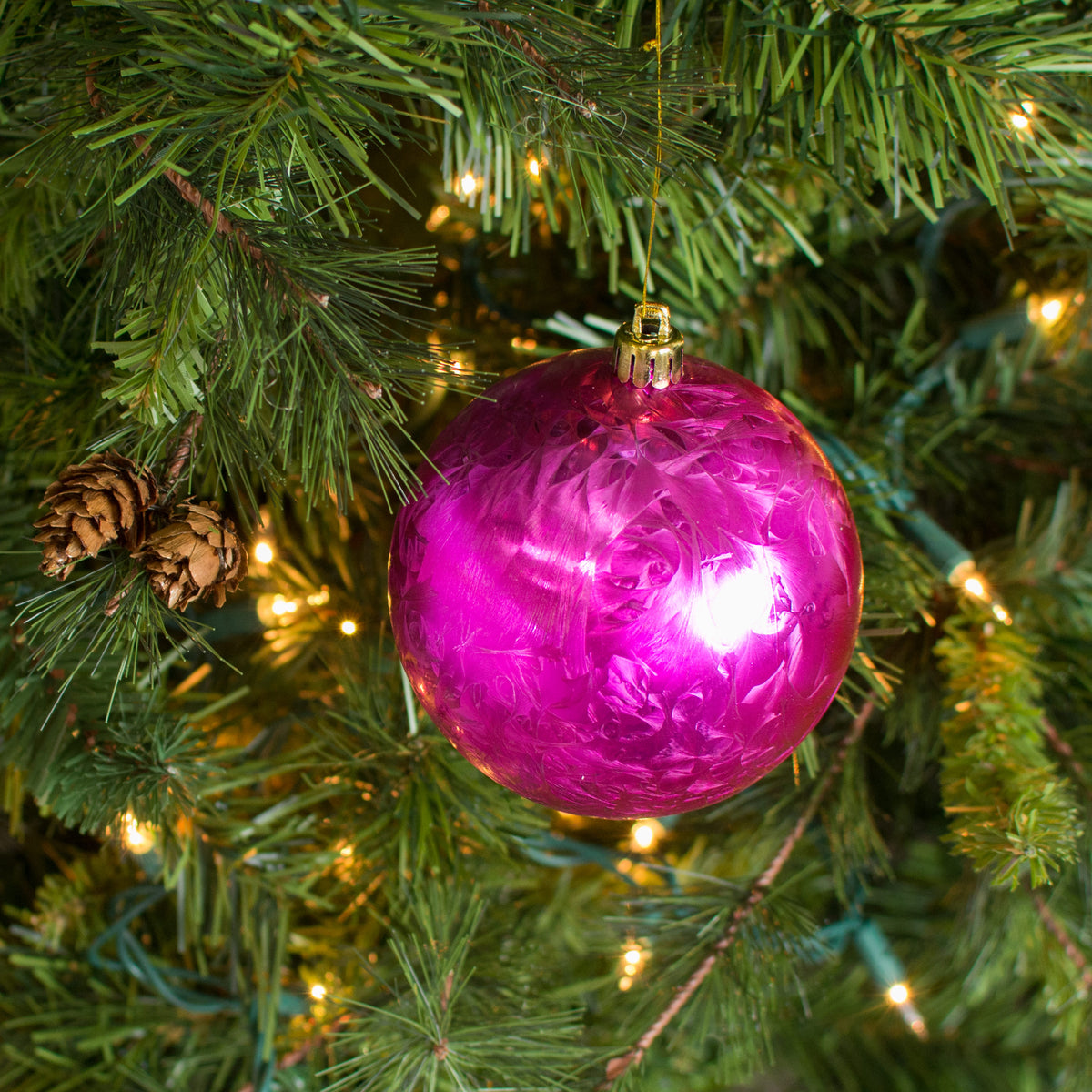 100MM Feather Smooth Ball Ornament: Fuchsia Lifestyle Photo