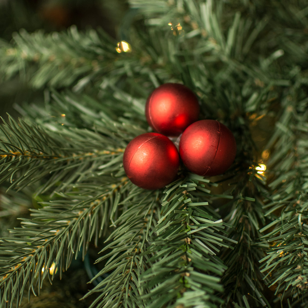 30MM Matte Ball Ornament On Wire: Red (72) Lifestyle Photo