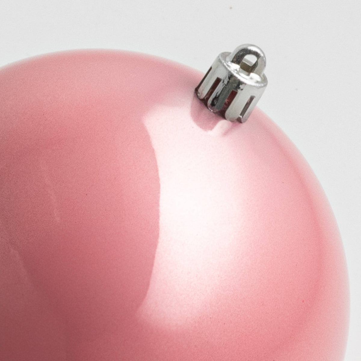 100MM Seamless Plastic Ball Ornament: Pearl Pink (Set of 4) detail photo 3