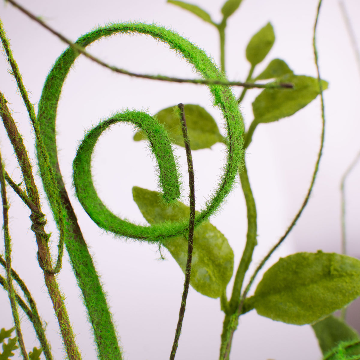 16" Moss Leaf Fern Pick detail photo 3